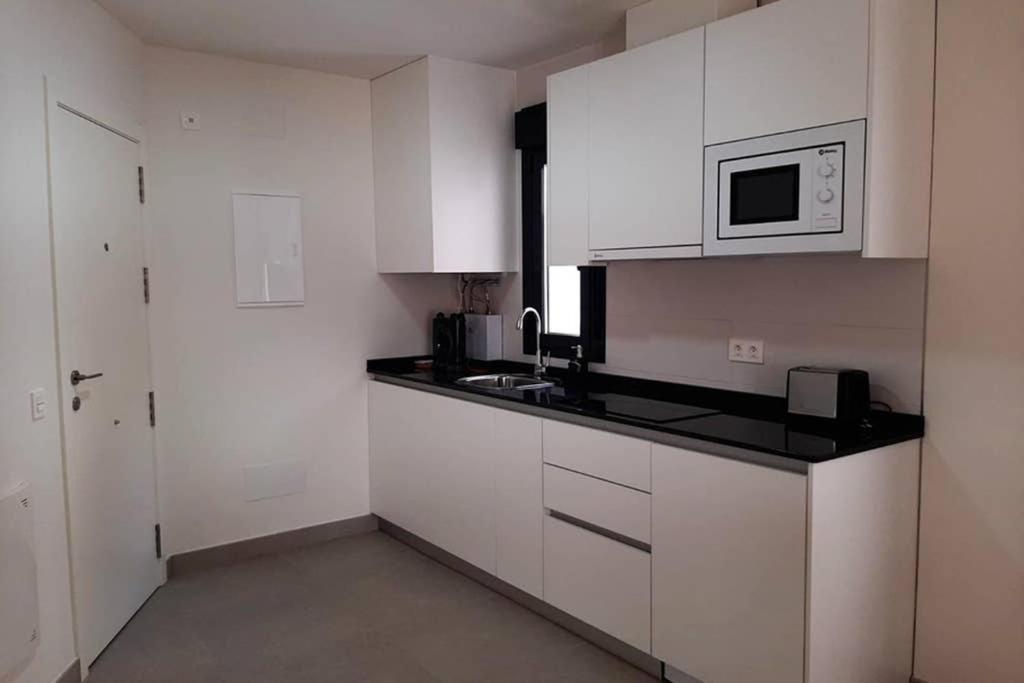 New Apartment In The Center-Terrace & Free Parking Málaga Exteriör bild